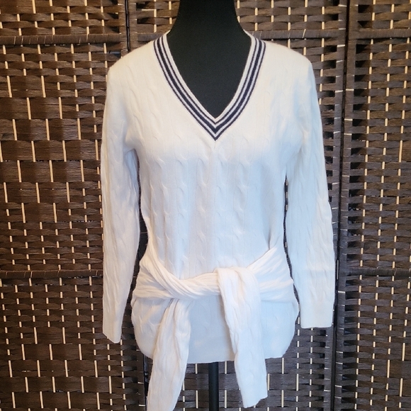 Sandro White V-Neck Sweater with Black Trim - Picture 4 of 9